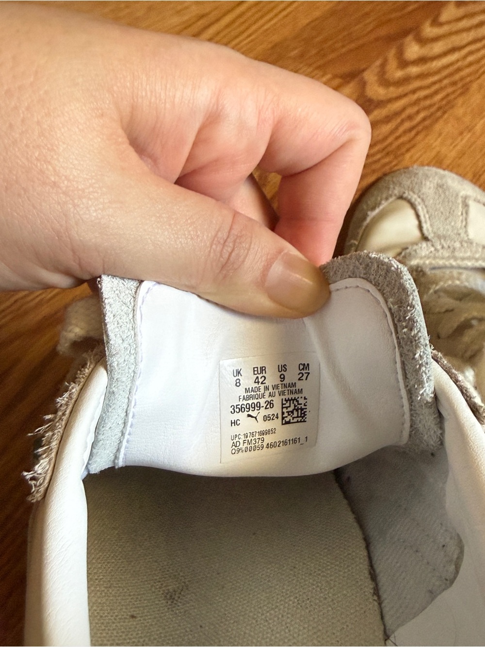 Puma Super Liga Retro Sneakers White with Green Stripe and Gum Sole - Picture 7 of 8